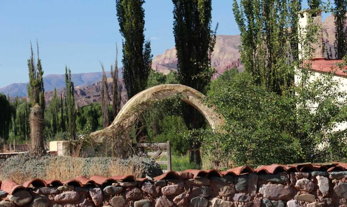 Cabanaperchel Tilcara Quebrada De Humahuaca Huacalera