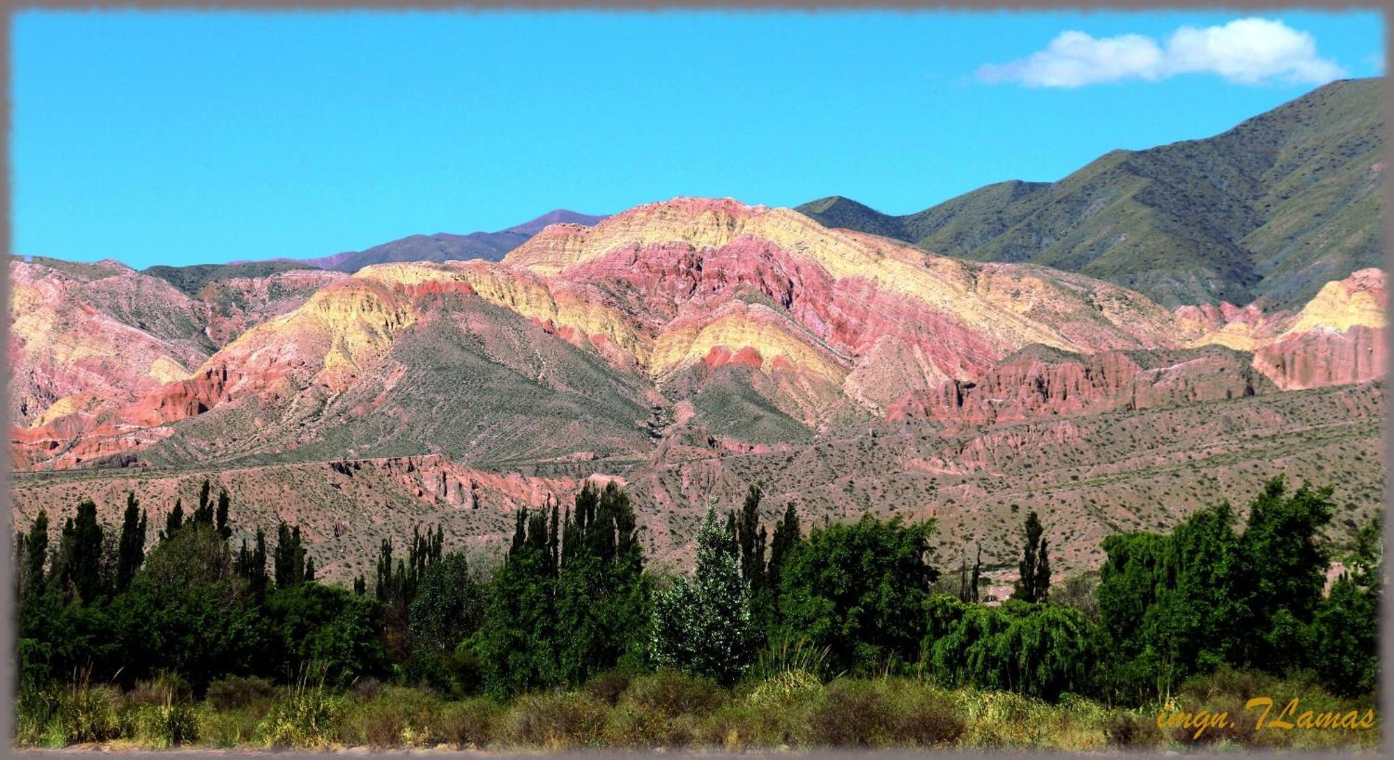 Cabanaperchel Tilcara Quebrada De Humahuaca Huacalera